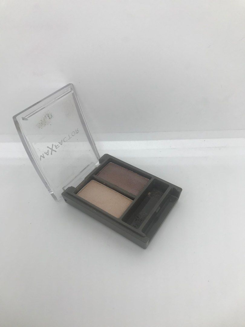 Max Factor Colour Perfection Eyeshadow 420 Supernova Pearls (Category: Makeup) located in Quezon City. Submitted by currency27 (Listing ID 1340088959, Image 1). Description: Retails for ₱495 Authentic Store bought Swatched Issue: I don’t remember when I bought it hence selling low RFS: raising funds, not into collecting make up anymore Pick up/checking of item is allowed in Xavierville in Quezon City. No other meet up place. No free shipping, buy