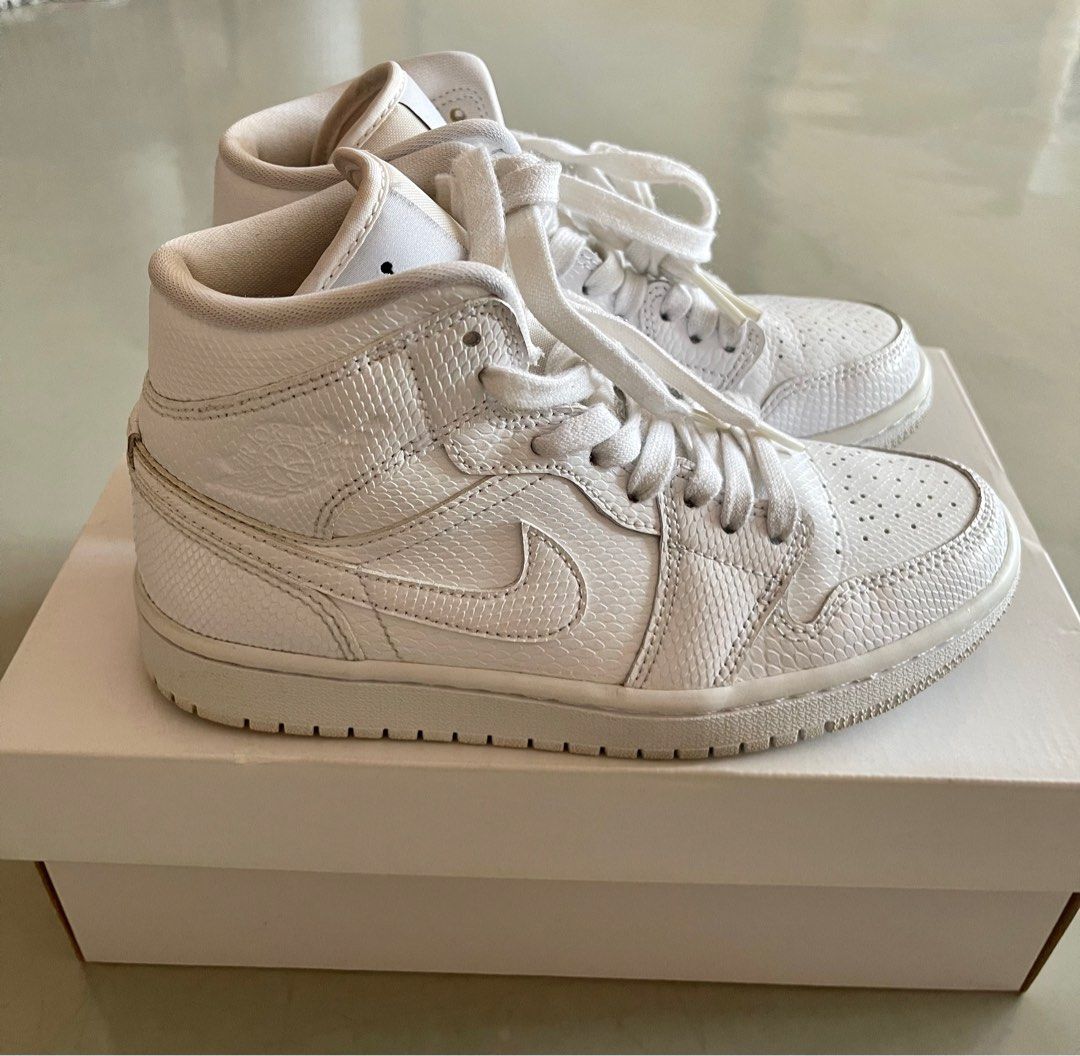 Jordan 1 retro mid white top