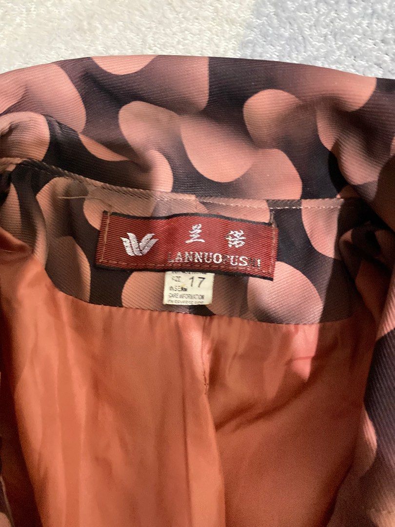 Patterned Coat (Category: Others Tops) located in Manila. Submitted by kash19_ (Listing ID 1340022641, Image 2). Description: RFS: Declutter - unisex.