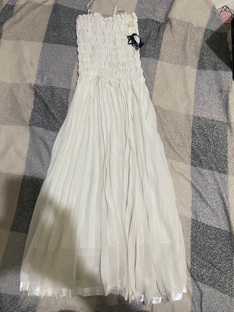 Pleaded Smocked Dress (Category: Dresses) located in Manila. Submitted by kash19_ (Listing ID 1340026681, Image 1). Description: RFS: Declutter - bought on ig. 2nd photo is seller’s photo, not mine. - fits s-m -stretchable has discount if sure buyer..