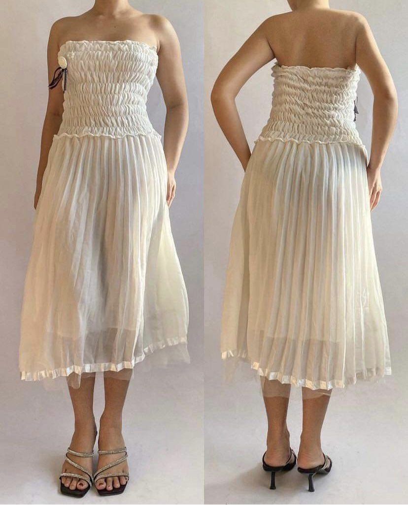 Pleaded Smocked Dress (Category: Dresses) located in Manila. Submitted by kash19_ (Listing ID 1340026681, Image 2). Description: RFS: Declutter - bought on ig. 2nd photo is seller’s photo, not mine. - fits s-m -stretchable has discount if sure buyer..