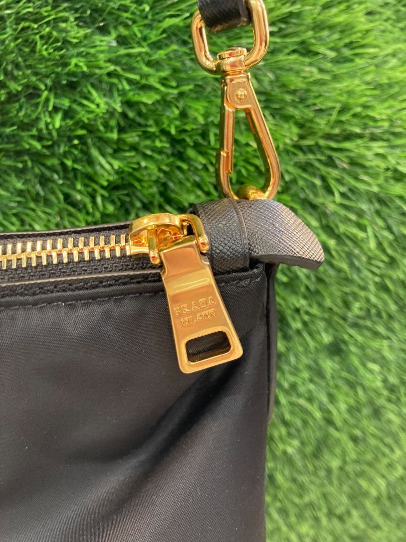 Prada 2106 clearance