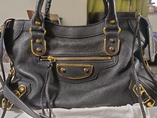 100 affordable balenciaga preloved For Sale Carousell Philippines