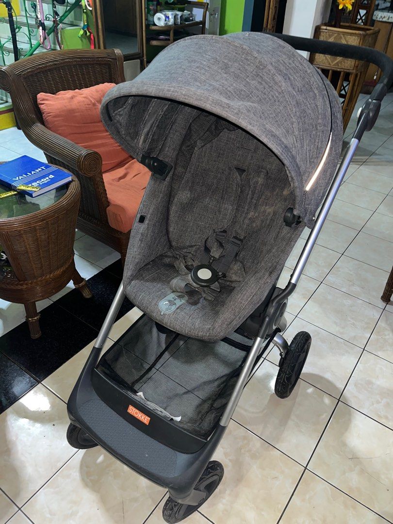 Preloved Stokke Scoot Stroller (Category: Strollers) located in Caloocan City. Submitted by eannehershey-91517 (Listing ID 1340023780, Image 3). Description: Minimal Signs of Usage Needs Washing Add SF.