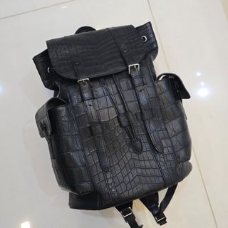 (Category: ) located in . Submitted by covetedluxury (Listing ID 1340082657, Image 1). Description: .