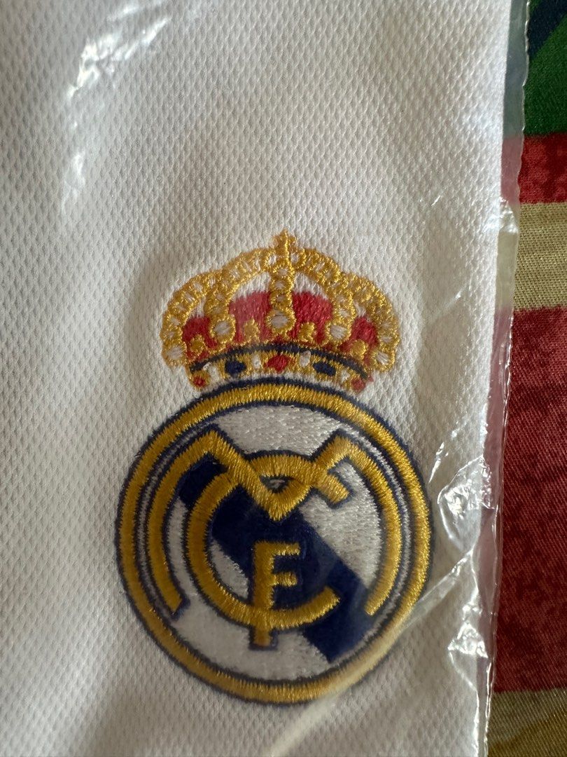 Real Madrid 23/24 Home Kit Woman (Category: Activewear) located in Singapore. Submitted by kend_has_3dollars_ (Listing ID 1339970699, Image 3). Description: Brand New with tag, and in packaging from Adidas store .