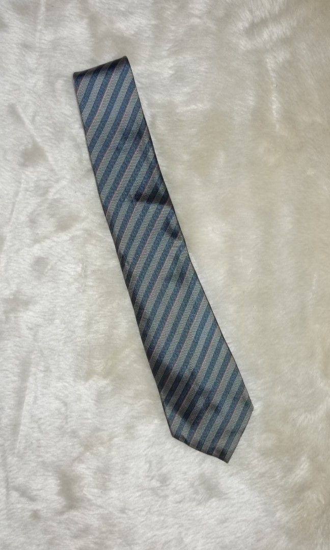SUPER SALE Renoma Tie (Category: Ties) located in Cavite. Submitted by avygailspreloved (Listing ID 1339949439, Image 1). Description: .