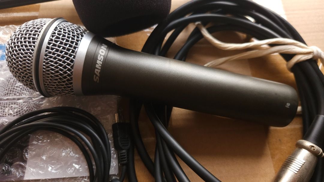 SAMSON Q2U Handheld Dynamic USB Microphone with XLR and USB I/O, Audio ...