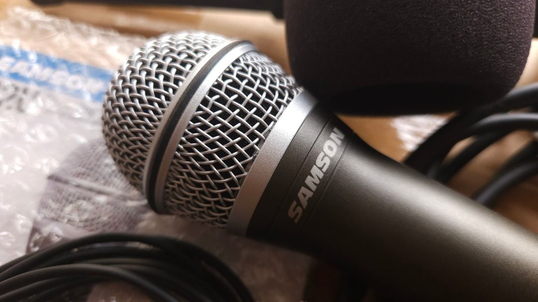 SAMSON Q2U Handheld Dynamic USB Microphone with XLR and USB I/O, Audio ...