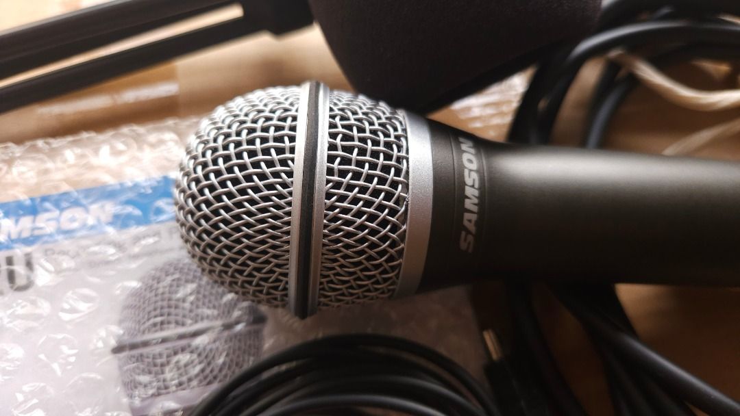 SAMSON Q2U Handheld Dynamic USB Microphone with XLR and USB I/O, Audio ...
