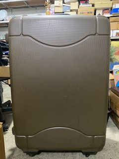 (Category: ) located in . Submitted by symonstephenjapansurplus (Listing ID 1339938269, Image 1). Description: .