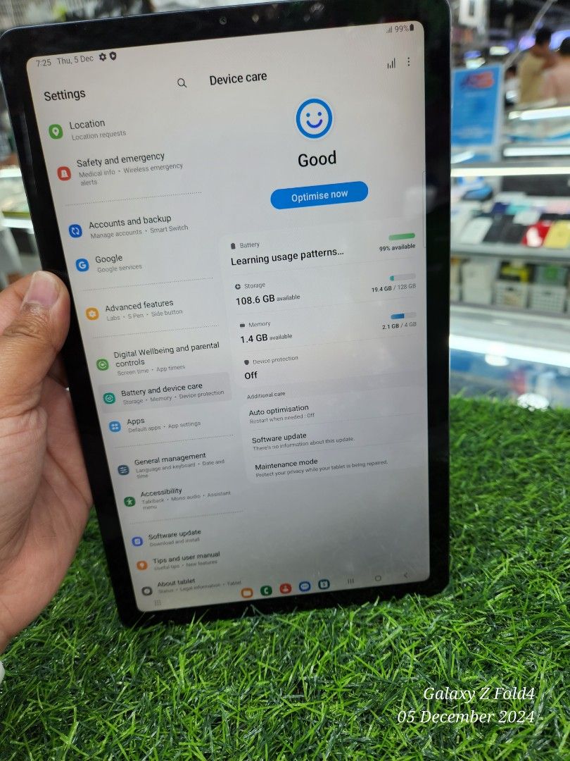 Samsung Tab S6 Lite 4gb/128gb (Category: Android) located in Manila. Submitted by lucky.charm.gadgets (Listing ID 1340038374, Image 3). Description: Samsung Tab S6 Lite 4gb/128gb (CELLULAR) SEARCH MO NALANG FULL SPECS NTC APPROVED NO REPAIR HISTORY 98% SMOOTH MAKINIS PEDE SA MAARTE Note* May LCD WHITE SPOT DI NAMAN NAKAKA APEKTO SA SMOOTH PERFORMANCE. TEST TO SAWA BAGO BAYARAN PEDE MO NAMAN E DARKMODE DINA HALATA . MAGBASA KA MUNA BAGO KA MAG REA