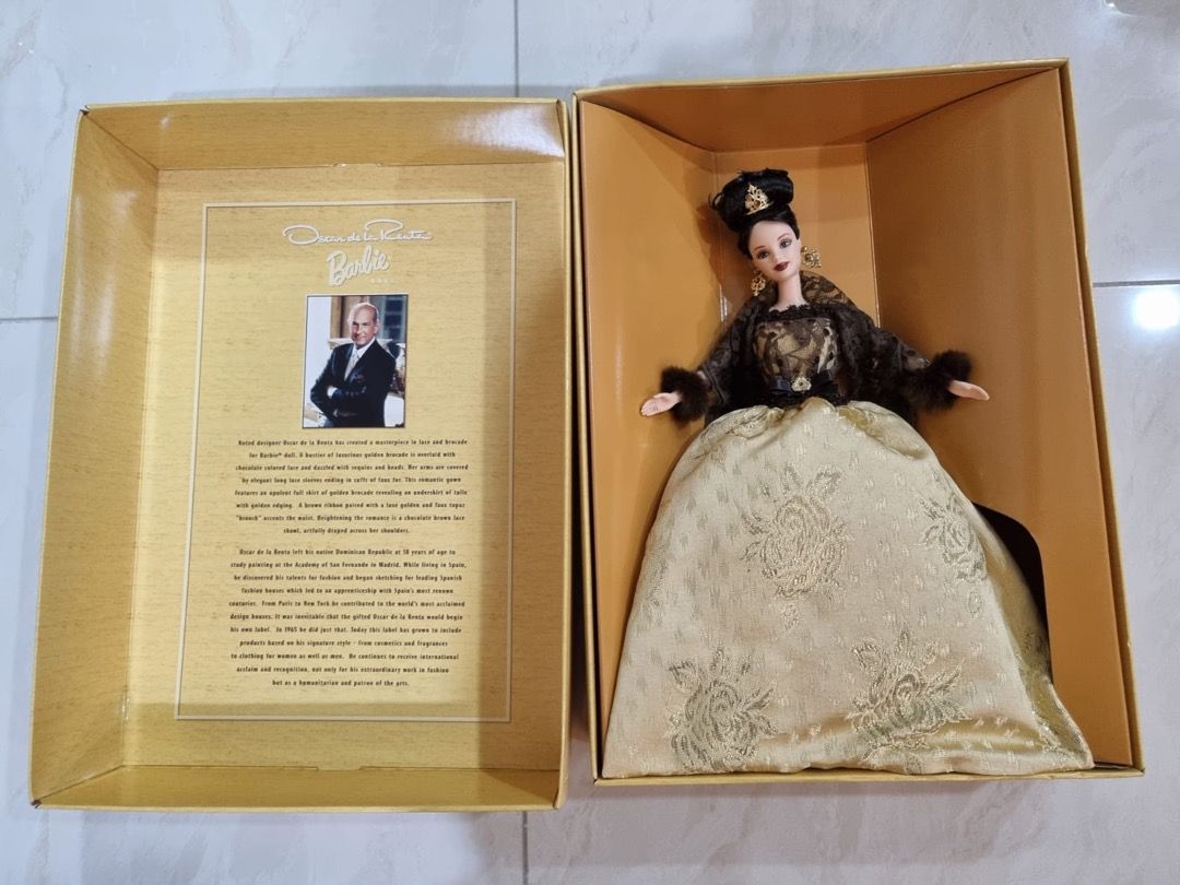 Vintage Oscar de la Renta Barbie Doll 1998 Mattel #20376 Limited