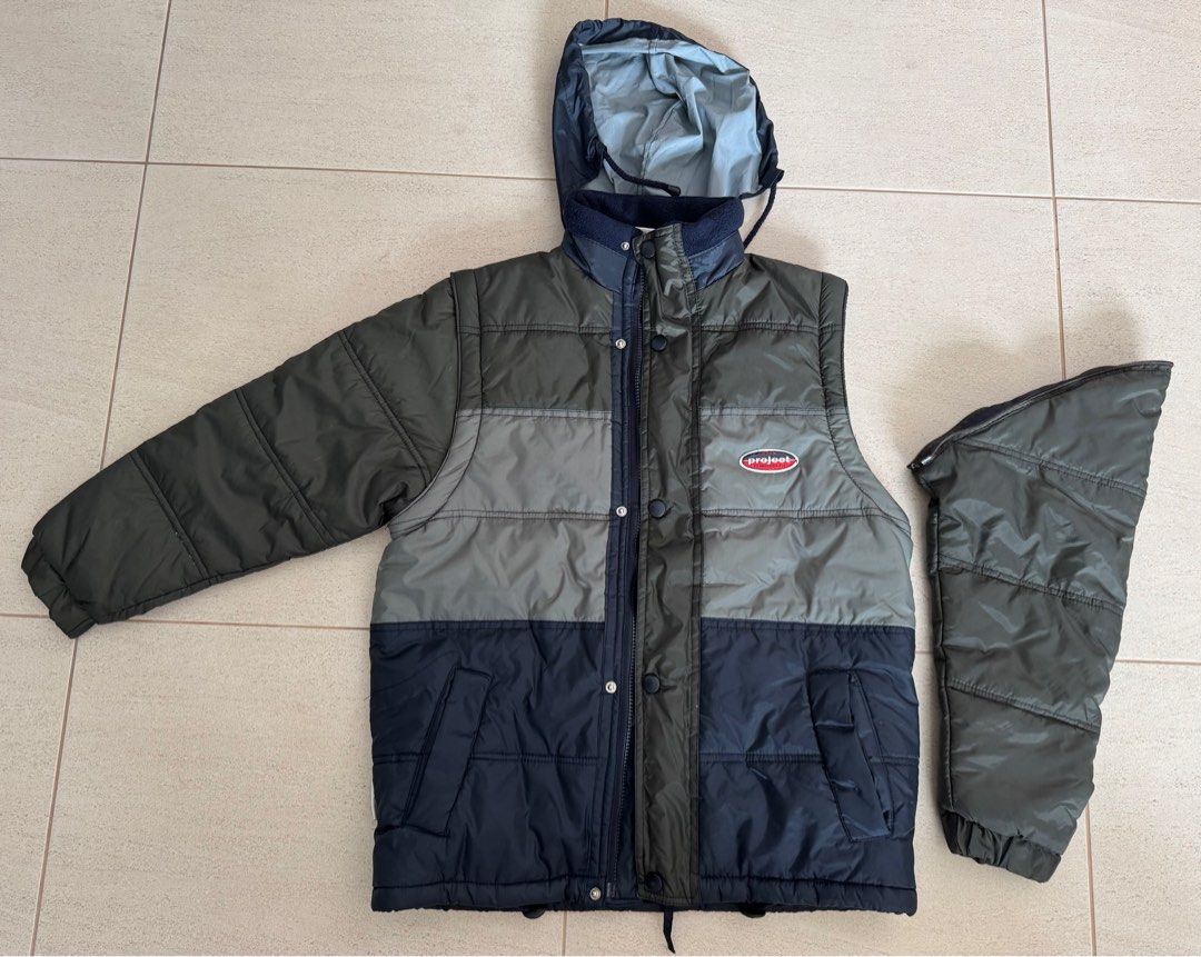 Winter jacket (Category: Coats, Jackets and Outerwear) located in Singapore. Submitted by patstar01 (Listing ID 1339952953, Image 2). Description: Size: shoulder - 16 inch; armpit to armpit- 20 inch; length: 25 inch Shell: 100% nylon Filling: 100% polyester Lining: 100% nylon Detachable sleeves .