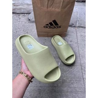 (Category: ) located in . Submitted by xellabae (Listing ID 1339959929, Image 1). Description: .
