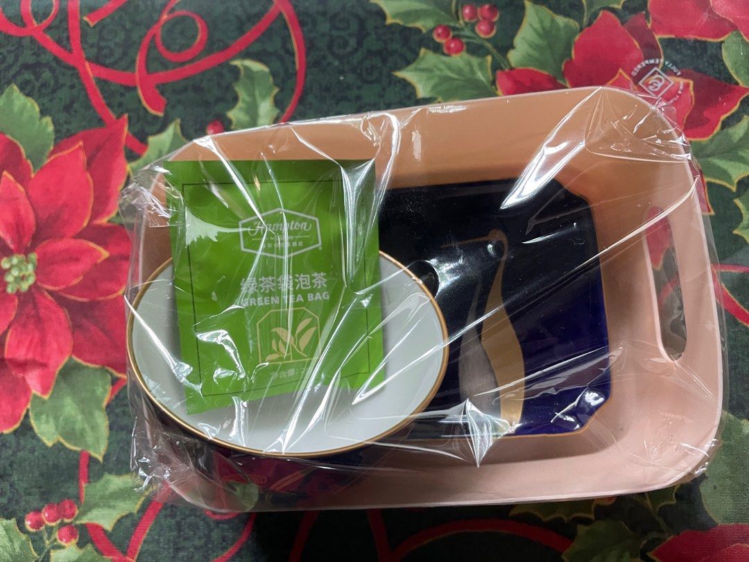 Bowl and Plate Gift Set (Category: Gift Baskets & Hampers) located in Quezon City. Submitted by nona.declutters (Listing ID 1340167699, Image 2). Description: .