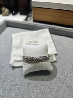 (Category: ) located in . Submitted by peri_collections (Listing ID 1340230411, Image 1). Description: .