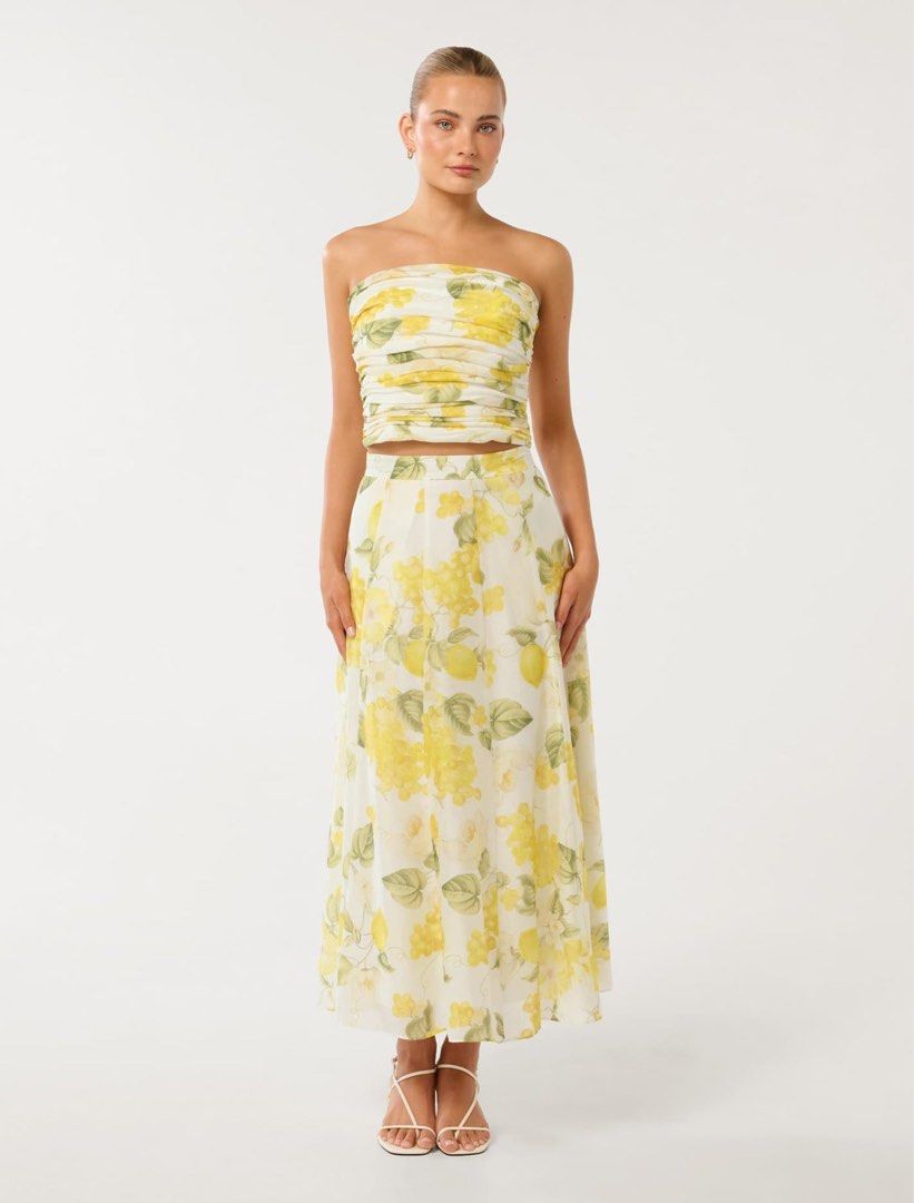 Ever New Limone Floral Co-ord (Category: Sets or Coordinates) located in Santa Rosa. Submitted by beyprie (Listing ID 1340215450, Image 1). Description: Used once. Can fit large to extra large. RFS: too big na for me.
