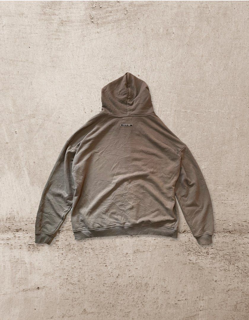 FEAR OF GOD GREY FU ZIP HOODIE (6TH COLLECTION) (Category: Hoodies) located in Manila. Submitted by ghettonthrift (Listing ID 1340137435, Image 2). Description: FEAR OF GOD GREY FU ZIP HOODIE (6TH COLLECTION) Details W:26 L:29 Price:1k Loc:Baclaran, Paranque.