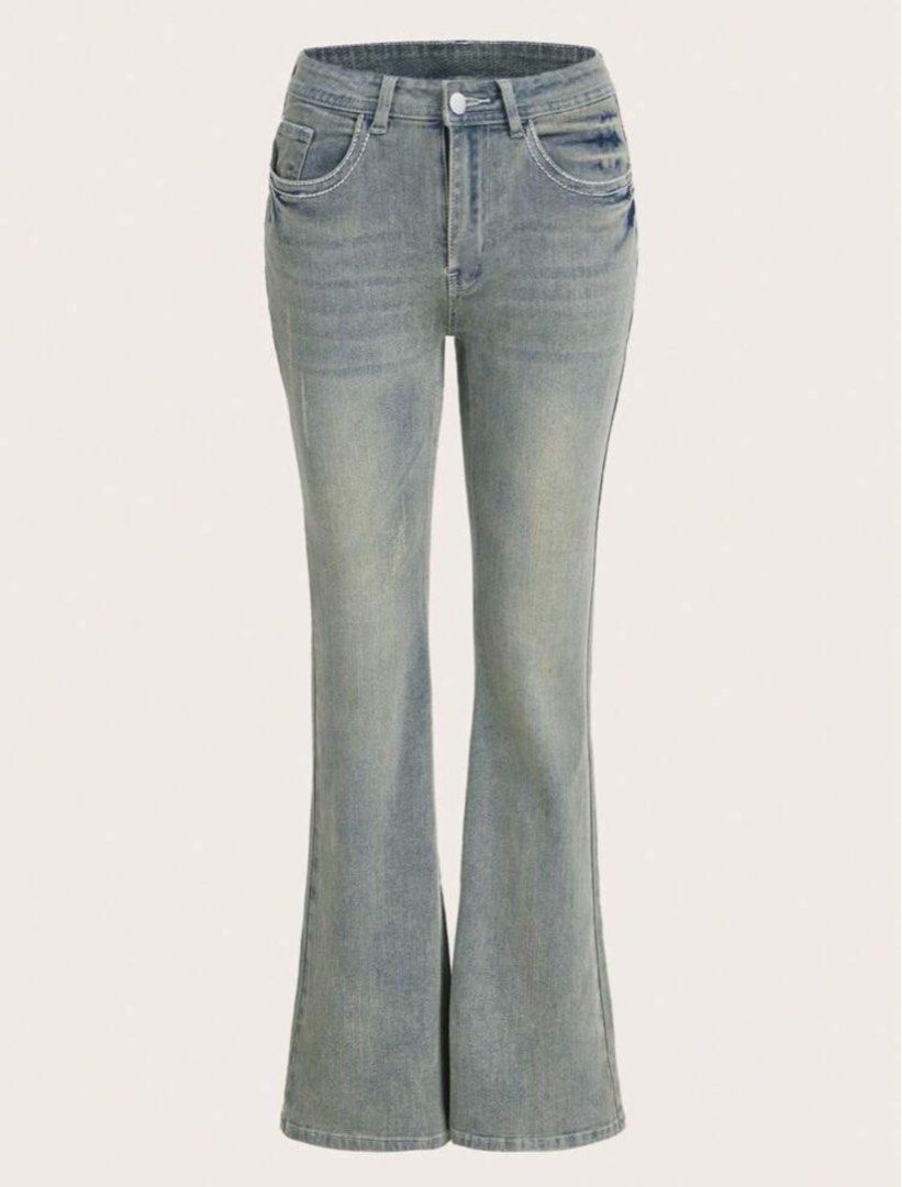 Flared jeans (Category: Jeans & Leggings) located in Singapore. Submitted by nicxhz (Listing ID 1340249721, Image 1). Description: .