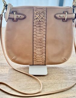 (Category: ) located in . Submitted by brown.cony_2002 (Listing ID 1340128333, Image 1). Description: .