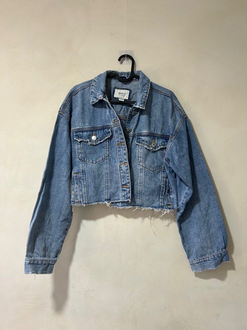 FOREVER21 Denim Jacket (Category: Coats, Jackets and Outerwear) located in Bulacan. Submitted by declutterplus (Listing ID 1340162273, Image 1). Description: Bought in US. Fits M - L.