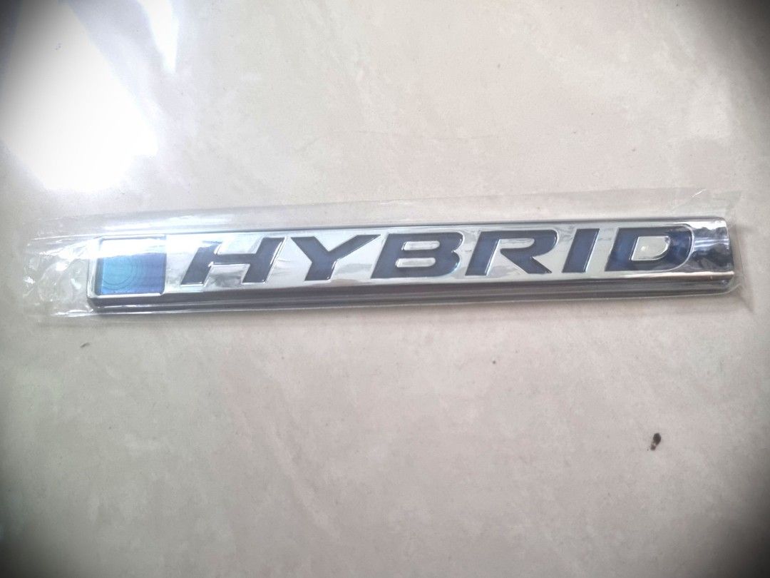 Honda Hybrid Emblem Logo (Category: Accessories) located in Singapore. Submitted by spray_specialist (Listing ID 1340111957, Image 1). Description: Honda Hybrid Emblem Logo Emblem comes with double sided taped form installation. Length - 14.5cm 1 for 15 2 for 28 Suitable for Honda Hybrid Models Accord Civic CR-V Freed HR-V Insight Jazz Odyssey Shuttle Vezel Meet up at your convenient location and timing can be arranged!.