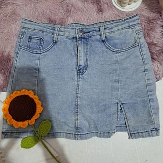 (Category: ) located in . Submitted by imdgrce (Listing ID 1340268246, Image 1). Description: .