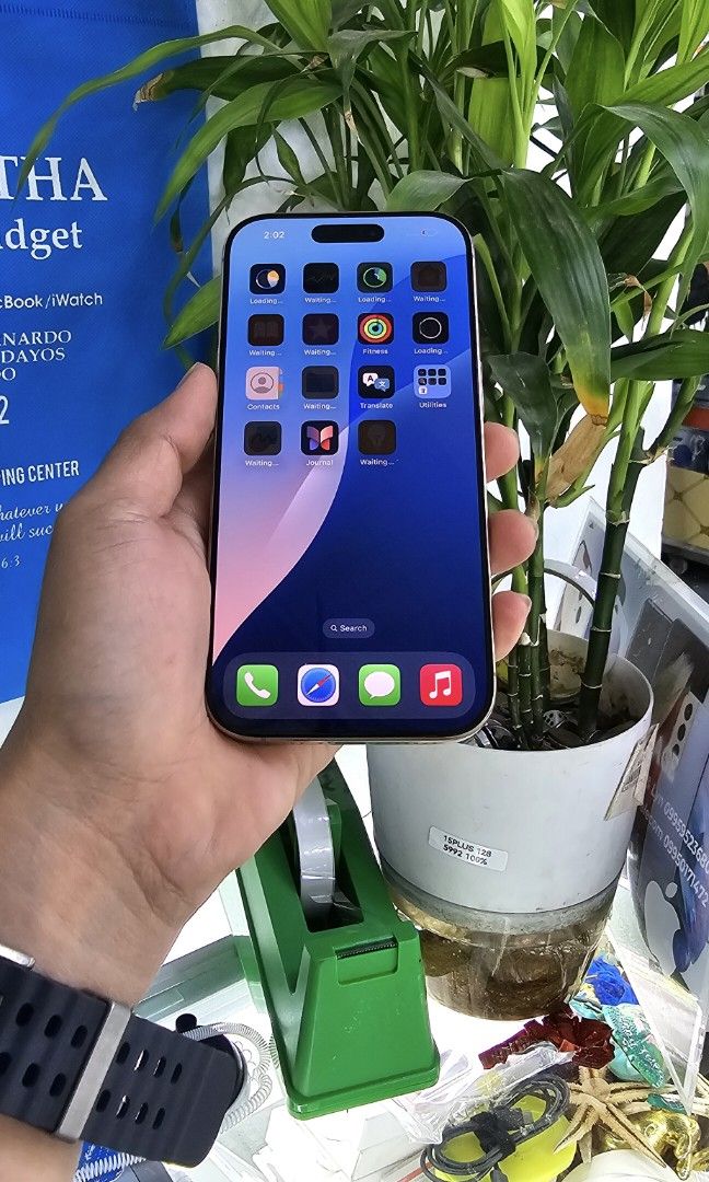 Iphone 16 Pro 256gb HK Variant Dual Sim (Category: iPhone 16 Series) located in Quezon City. Submitted by samanthaga21954 (Listing ID 1340164583, Image 3). Description: Iphone 16 Pro 256gb HK Variant Dual Sim Secondhand Onhand Stock.