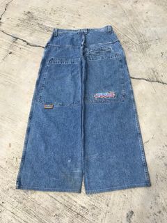 (Category: ) located in . Submitted by wan.wardrobe (Listing ID 1340248374, Image 1). Description: .