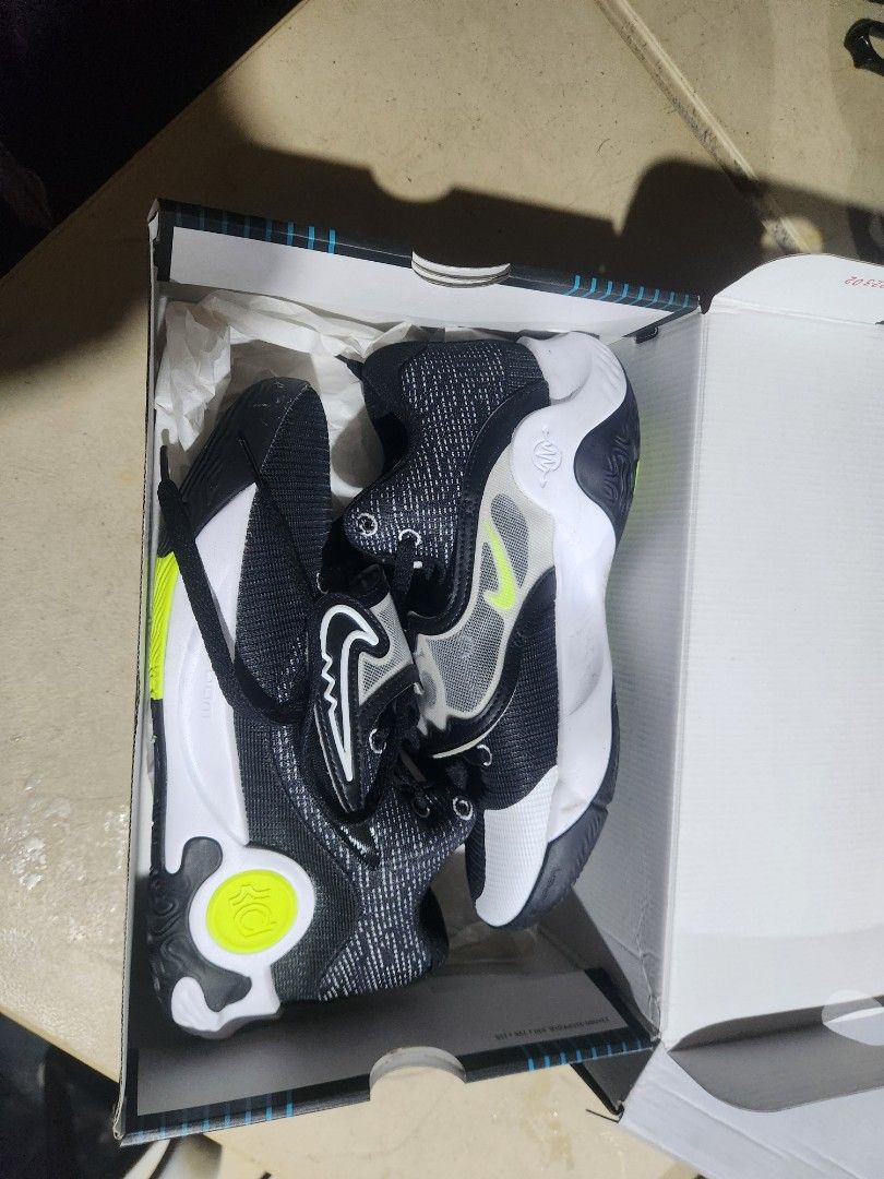 Kd shoes (legit) (Category: Sneakers) located in Quezon City. Submitted by nobleriver_94656c (Listing ID 1340217921, Image 1). Description: used twice size 9 us mens.