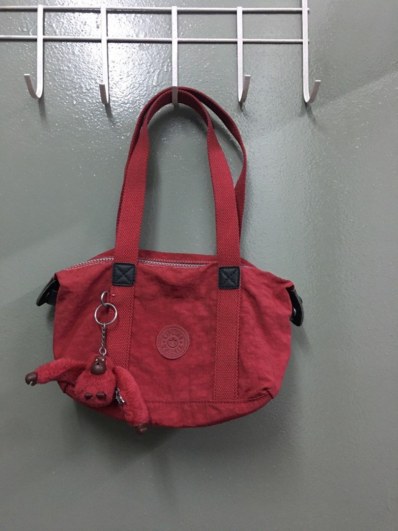 Kipling authentic (Category: Shoulder Bags) located in Kuala Lumpur. Submitted by lara2017 (Listing ID 1340268296, Image 1). Description: Kipling authentic.material nylon.warna hot chilli.zip berfungsi.Tiada lubang Tiada koyak.beg sangat baik dan bagus.tinggi 16cm lebar 9cm panjang 21cm.