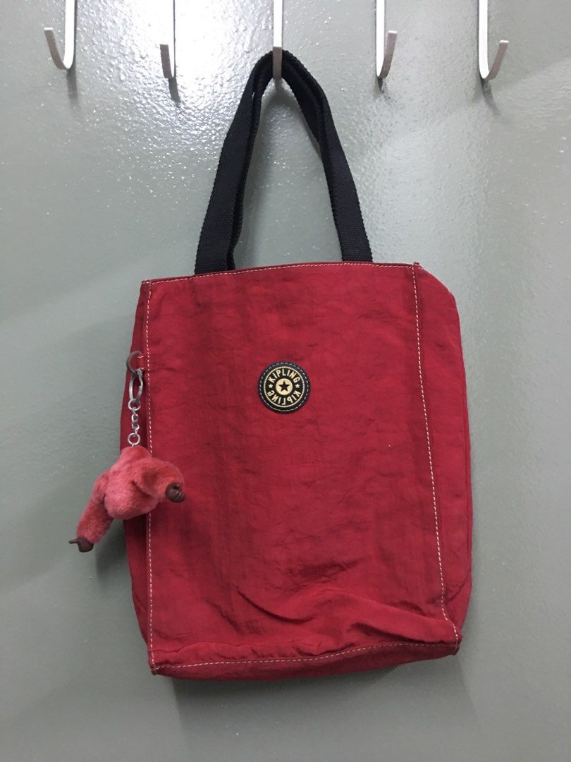 Kipling authentic (Category: Tote Bags) located in Kuala Lumpur. Submitted by lara2017 (Listing ID 1340269462, Image 1). Description: Kipling authentic.material nylon.warna red.beg masih bagus dan baik.Tiada lubang Tiada koyak.tinggi 29cm lebar 7cm panjang 21cm.