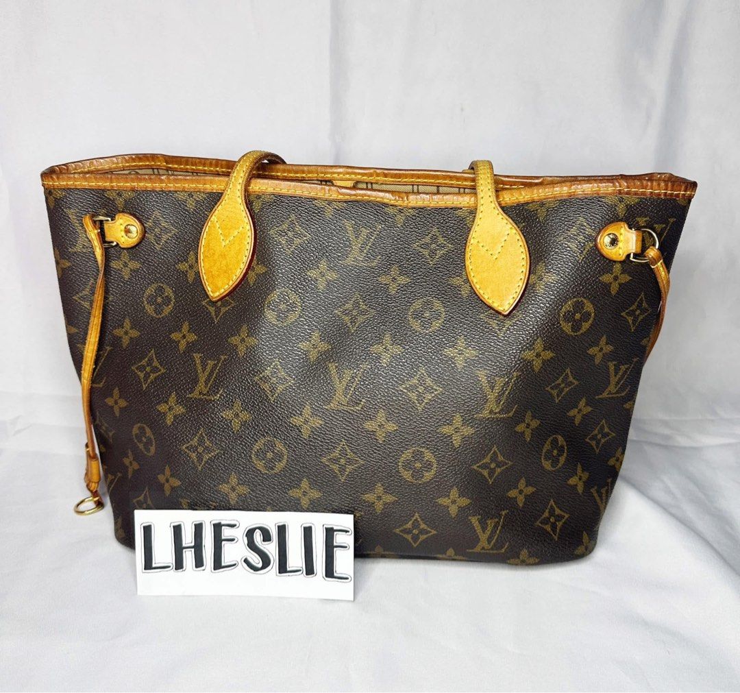 Louis Vuitton Neverfull PM (Category: Luxury Bags & Wallets) located in Cabatuan. Submitted by ishoppable (Listing ID 1340176847, Image 2). Description: Neverfull PM 💯 Original No cracks or tears in the canvass Vachetta shows sign of usage Interior has light stain.