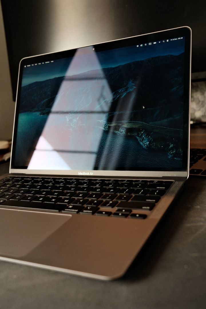 Macbook Air M1 (Like new Bought Feb 16 2024), Computers & Tech