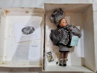 (Category: ) located in . Submitted by vvintagedolls (Listing ID 1340244887, Image 1). Description: .
