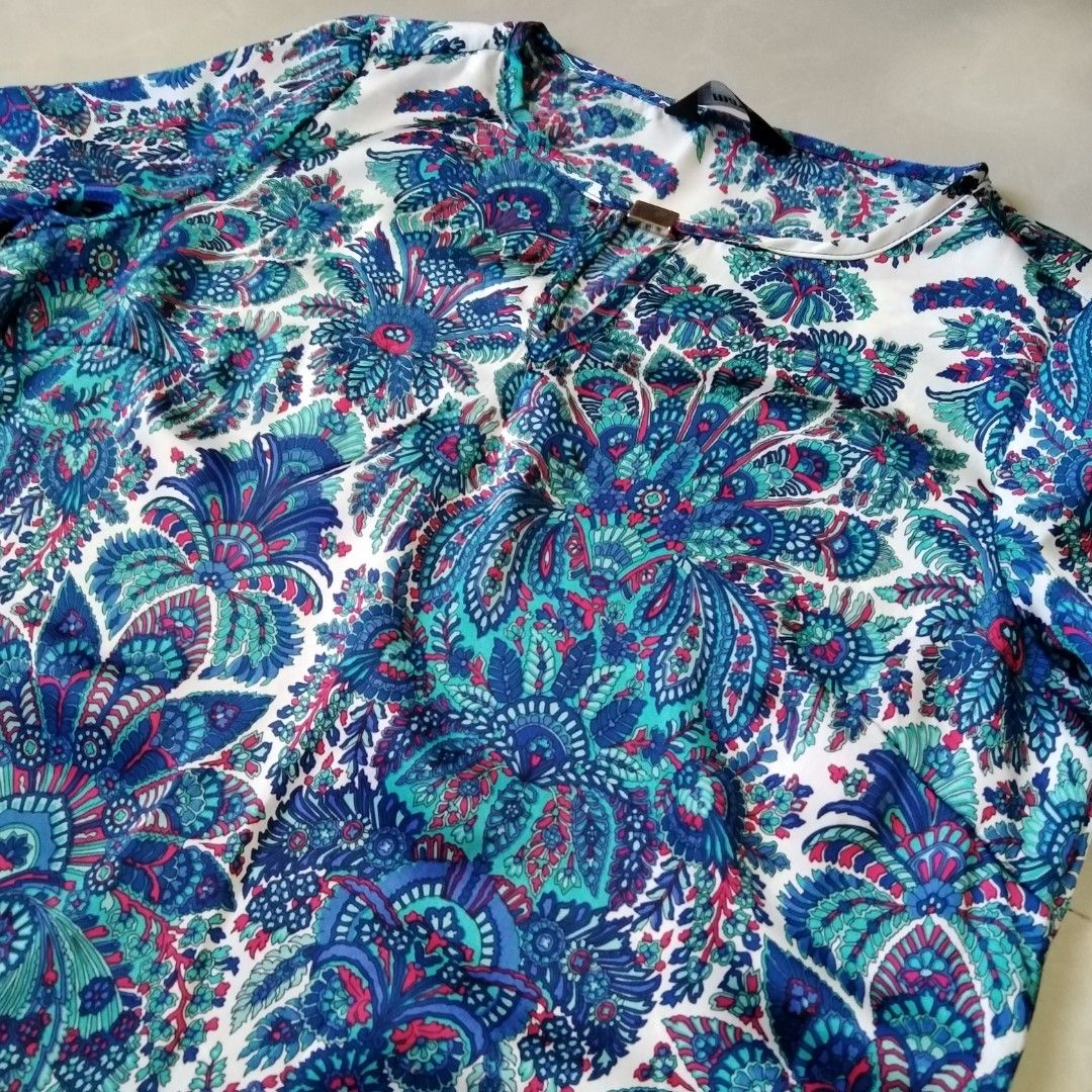 Max Blue Mandala Silk Dress (Category: Dresses) located in San Antonio. Submitted by croozy (Listing ID 1340136571, Image 3). Description: Blue Mandala Silk Dress from Max Brand FREE SF WITHIN METRO MANILA Bought from Dubai Fits small to medium Silk fabric Used only once RFS: Decluttering.