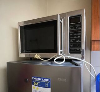 (Category: ) located in . Submitted by cel_decluttering (Listing ID 1340120775, Image 1). Description: .