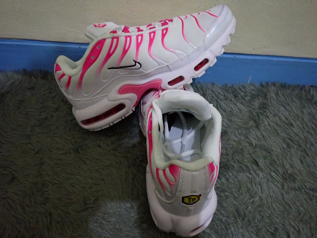faded pink tns