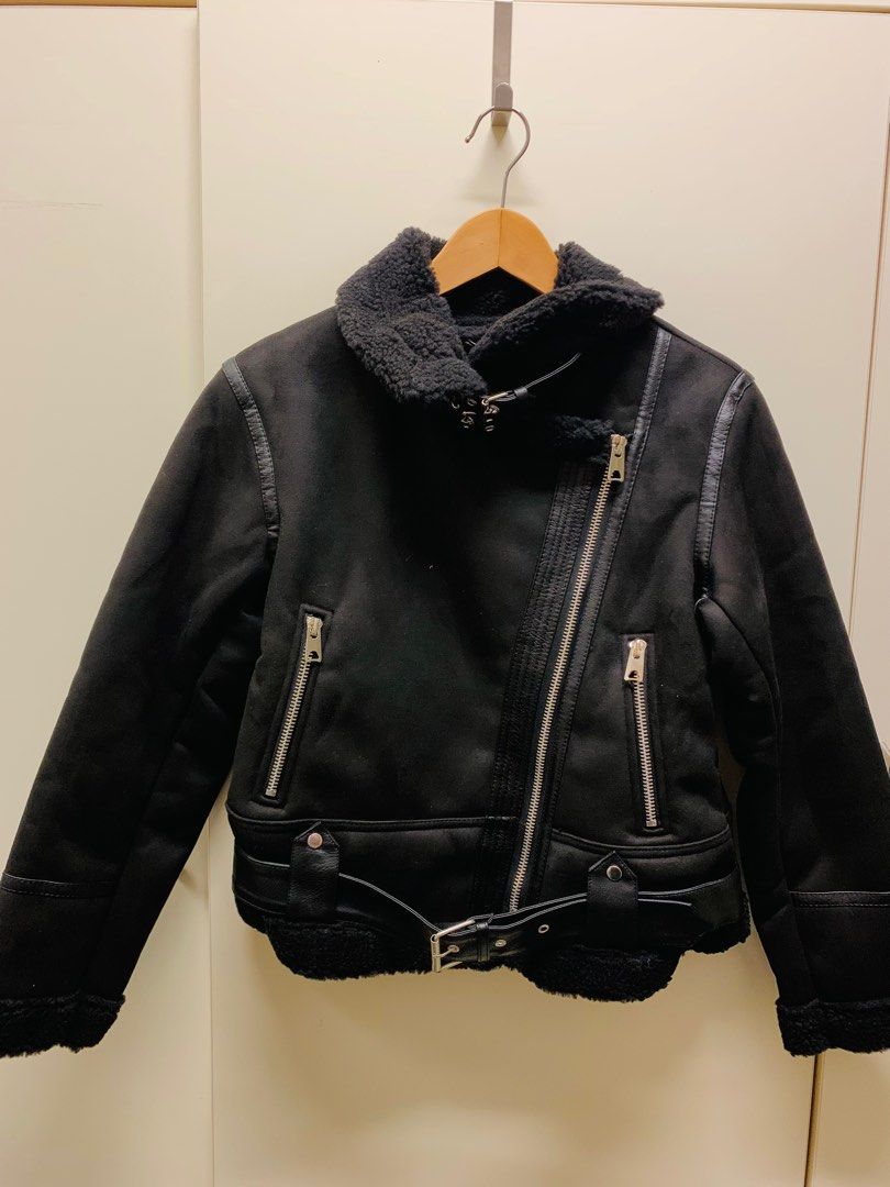 Once used （分類：外套及戶外衣服）位於 Hong Kong。 由 creaturejoy18 提交（商品編號 1340111607，圖片 2）。簡介： 。