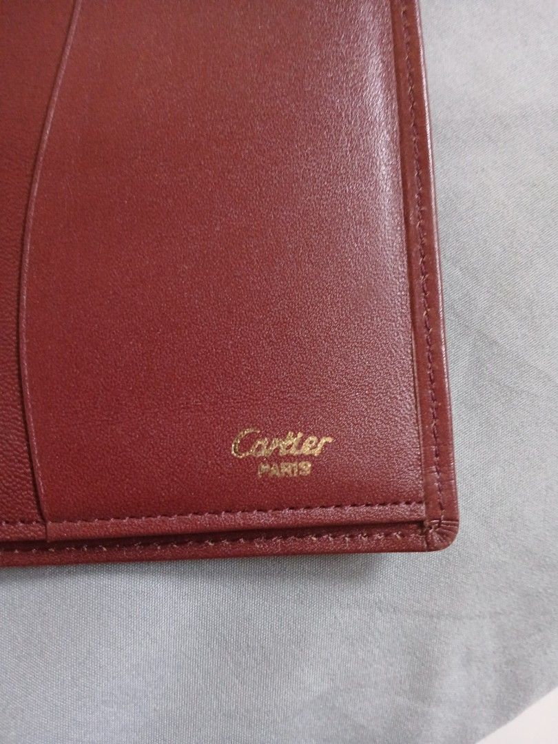 Original Cartier Check and Card Holder (Category: Luxury Bags & Wallets) located in Manila. Submitted by minimaliztcloset (Listing ID 1340154996, Image 3). Description: .