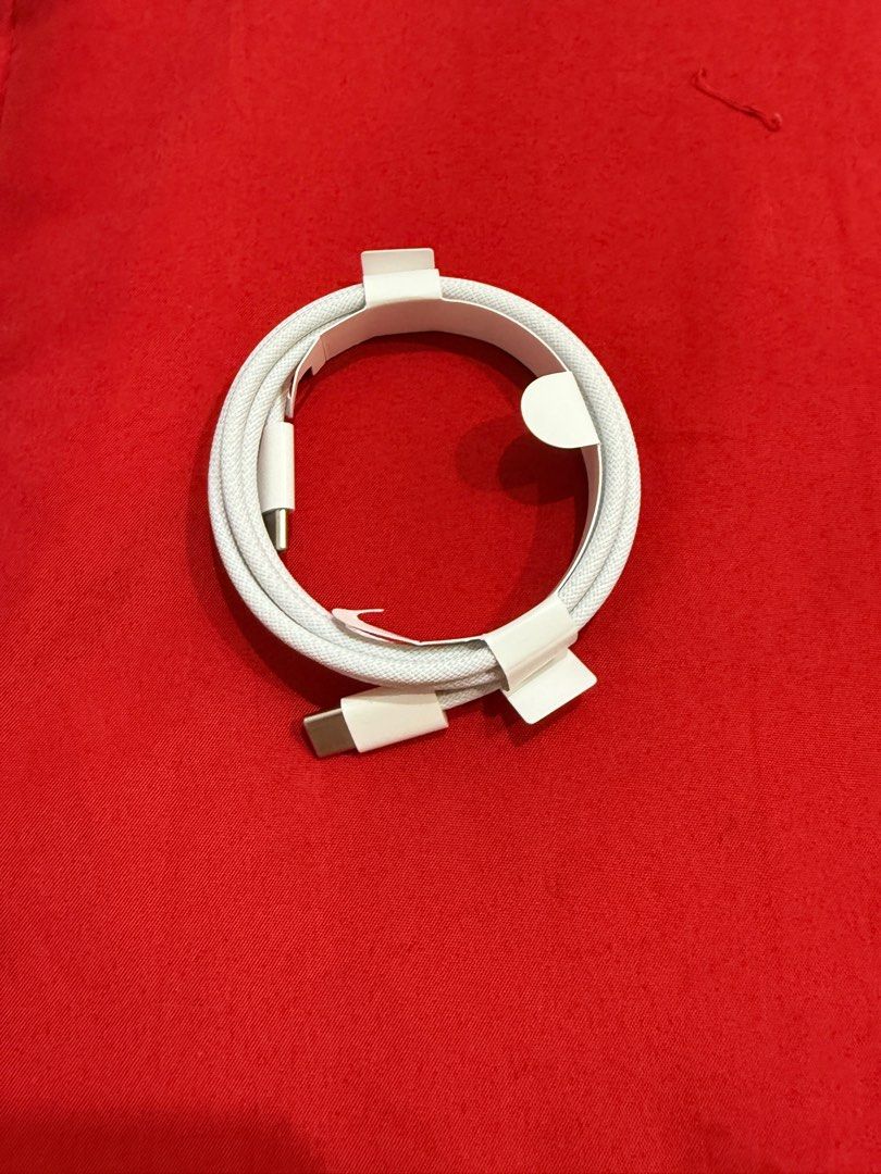 Original Iphone Type C-Cable (Category: Chargers & Cables) located in Manila. Submitted by smilemeow (Listing ID 1340283890, Image 1). Description: .