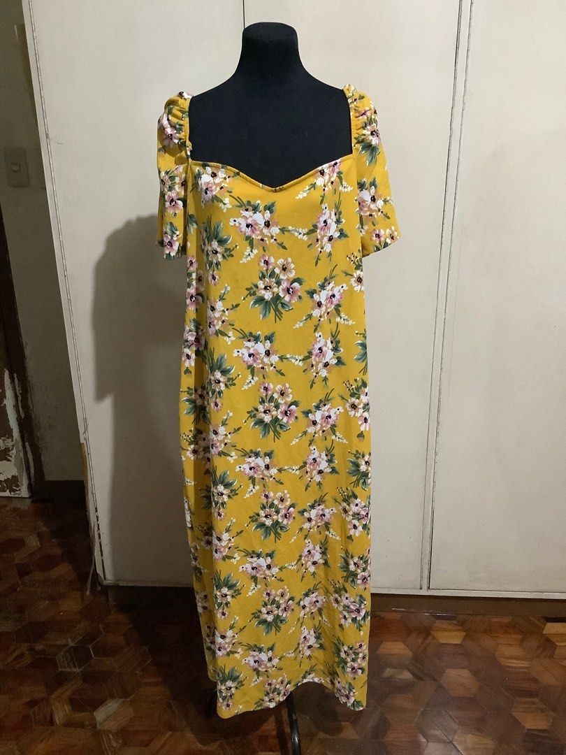 Plus size Floral Yellow Dress (Category: Dresses) located in Manila. Submitted by angelshope (Listing ID 1340254798, Image 1). Description: Plus size Floral Yellow Dress Size 4xl.