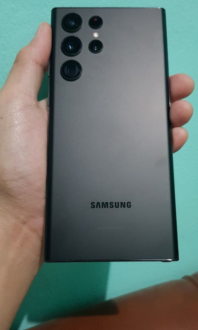 Samsung Galaxy S22 Ultra (Category: Samsung) located in Manila. Submitted by 3asy3 (Listing ID 1340256097, Image 2). Description: For Sale: Samsung S22 Ultra 5G 256gb [ Available pa po until post is not taken down or tagged as sold. ] Package includes -unit only -Nilkin Original case Galaxy S22 Ultra About phone ● WORKING BOTH 60ghz and 120ghz REFRESH RATE ⁃Came on GLOBE Postpaid ⁃Openline to all networks ⁃ 5G Network ⁃Updated Software (Dec. 1, 2