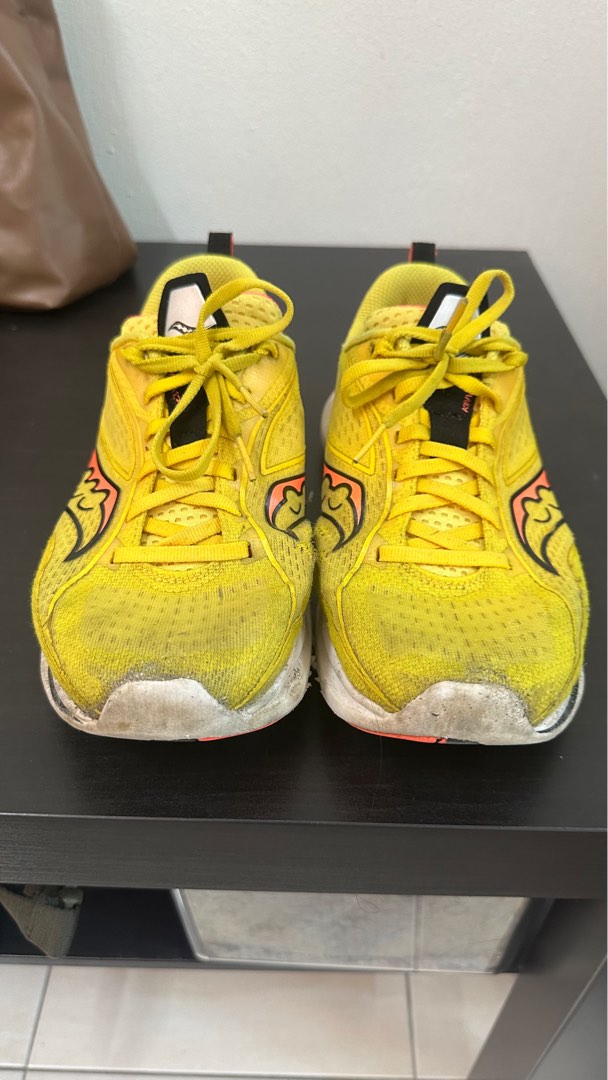 Saucony kena 2025