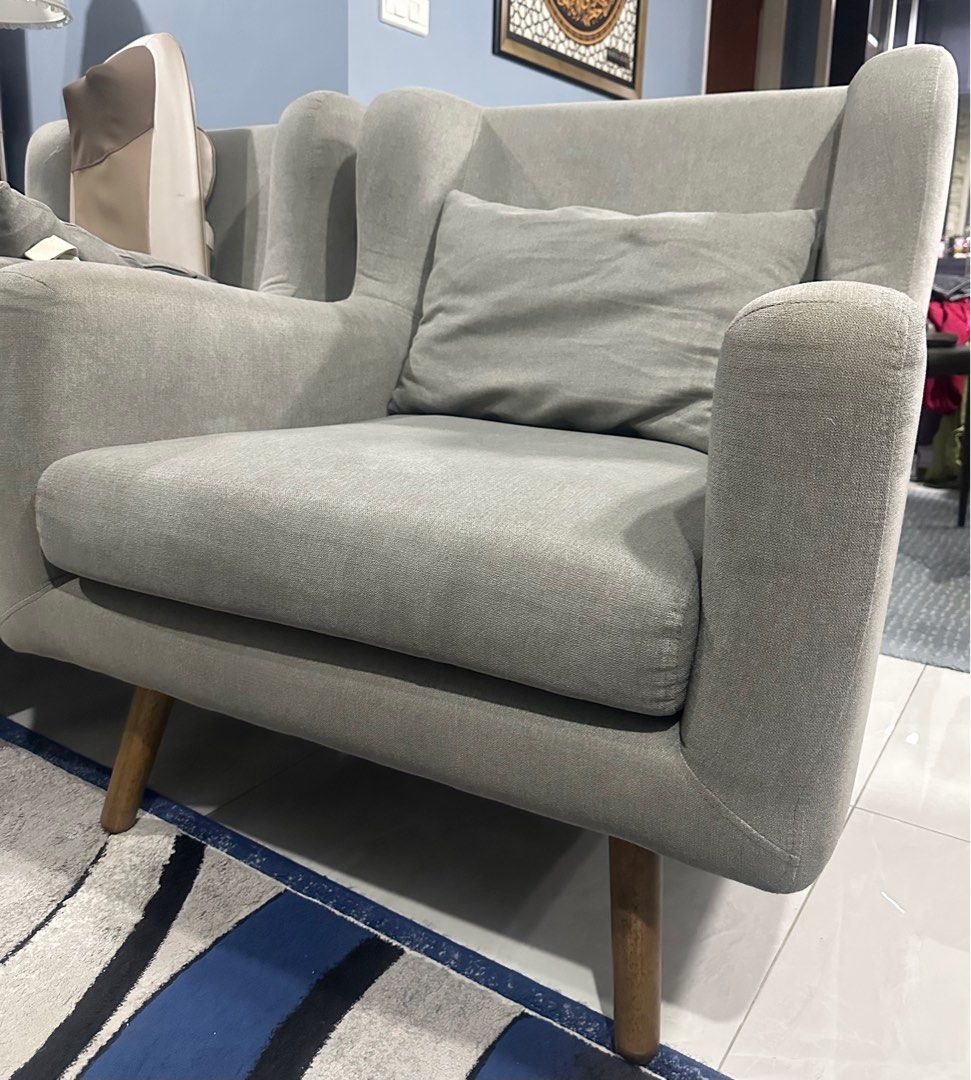 Sofa (Category: Sofas) located in Singapore. Submitted by syafarahma17265 (Listing ID 1340226092, Image 3). Description: 1 seater sofa! Letting go as moving out! Arrange own delivery. Buy both sofa @ $170 Retail price each @ $349.