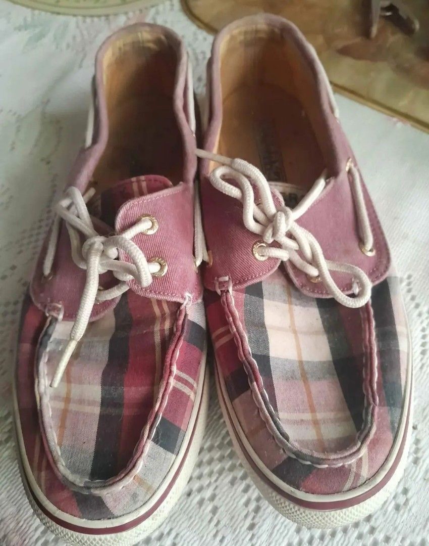 Pink plaid sperrys online