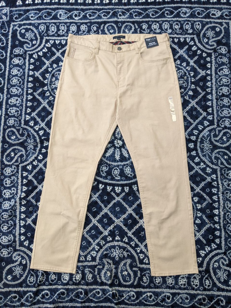 Tommy Hilfiger Men's TH Flex Stretch Slim Fit Tapered Leg Chino 5 ...