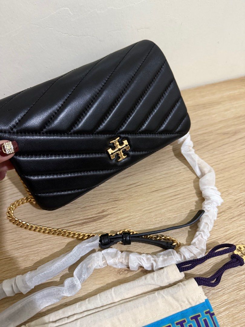 Tory burch woc sling authentic (Category: Luxury Bags & Wallets) located in Cabuyao City. Submitted by baglover1111 (Listing ID 1340153215, Image 2). Description: Brand new guaranteed authentic .
