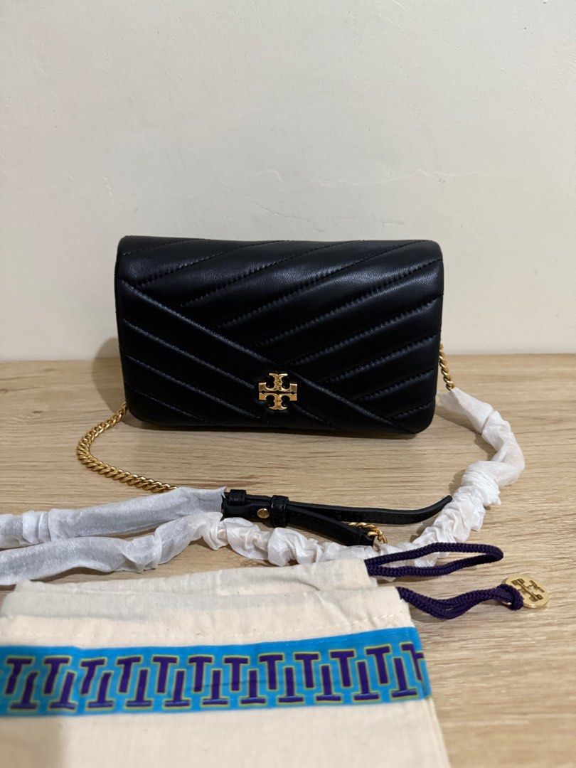 Tory burch woc sling authentic (Category: Luxury Bags & Wallets) located in Cabuyao City. Submitted by baglover1111 (Listing ID 1340153215, Image 1). Description: Brand new guaranteed authentic .